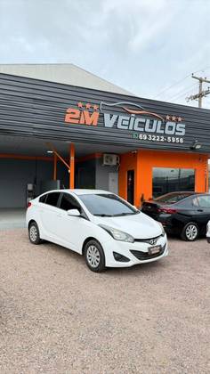 HYUNDAI HB20S 1.6 COMFORT PLUS 16V FLEX 4P AUTOMÁTICO
